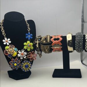 7 Pc chunky costume bracelets & necklace lot church fun date night statement